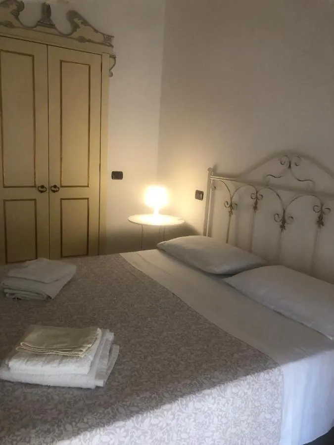 Apartment Il Cuore Di Napoli Italy